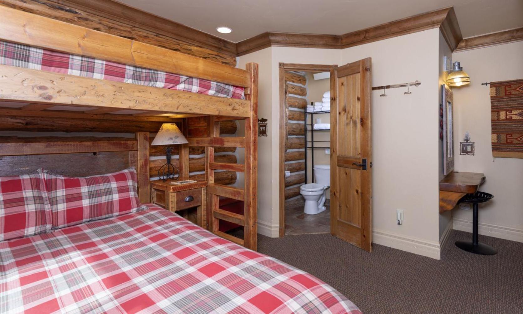 Cowboy Heaven Cabin 13 Bandit Big Sky Eksteriør billede